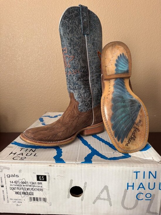 Tin Haul Shoes - Tin Haul Boots Don't Ruffle My Feathers Angel Wing Women's Siz 6.5 Used w/Box